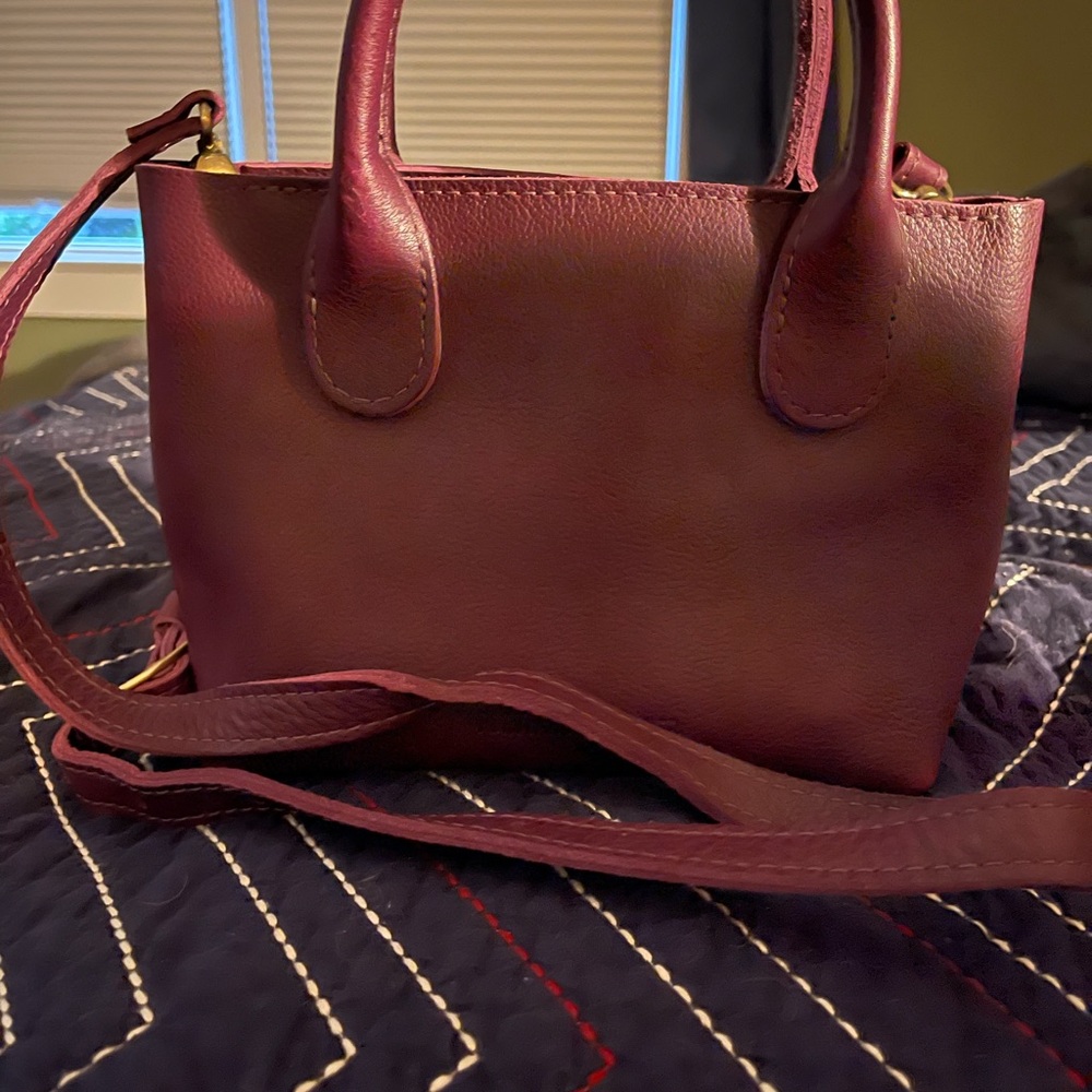 Elegant Burgundy Leather Handbag